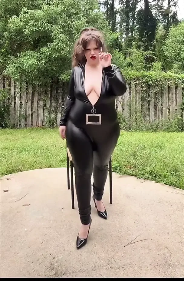 benim insan kül tablam ol kadın egemenliği aşağılama videosu