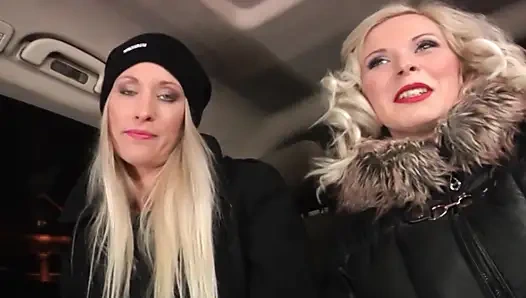 Sarışın Otobüste Sert Sikiliyor