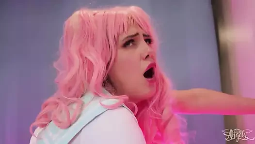 Trans melekler - yakışıklı adam Nate Rose Isabella Gomez'in sıkı götünü kalın, kremsi dölüyle dolduruyor