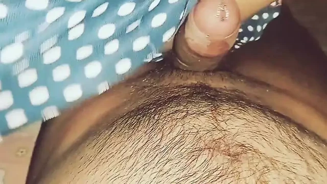 Chachi ke ghar fare beni khub khele