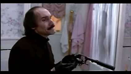 Priscilla presley duş sahnesi