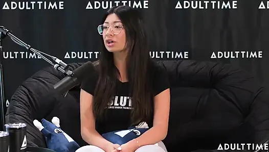 Cami Strella bir kült hayatta kalmak, tiktok şöhreti ve tek eşlilik dışı | Adult Time Podcast