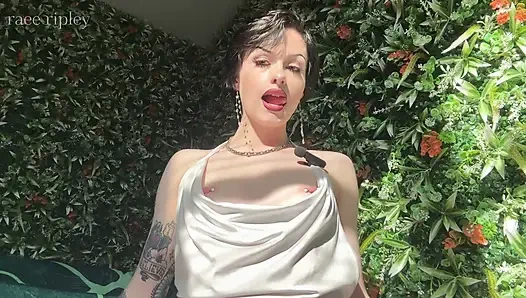 Zarif sürtüklerin meme uçlarında ve amında buz oyunu