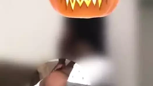 Beni onu sikerken yakaladım (bölüm 1)