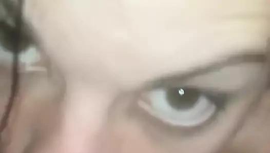 Eli götümdeyken duşta ıslak sakso - Tomwoods2020