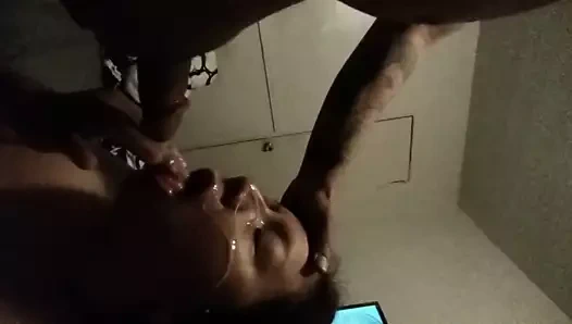 benim bayanlar yüz üzerinde Cuming