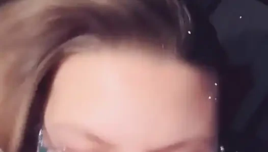 Çalışırken yarağını emiyor, emmeli ve çalışmalı