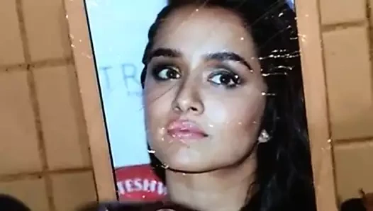 Shraddha kapoor için ilk cum haraç ..!!!!