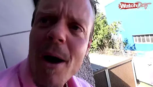 Notgeile Mutter schreit beim wilden Sex