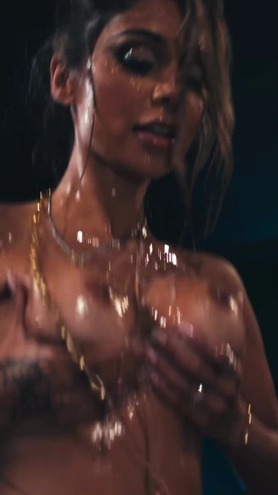 Futa Ava Amira ve Lexi Lore gırtlağına kadar alıyor