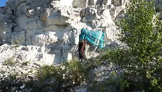 Kaya üzerinde dans doğaçlama