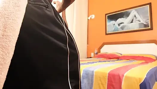 Büyük zenci yarağı zenci güzelin götünü kırıyor