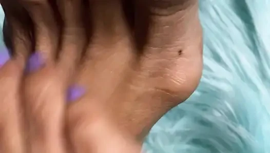 Melove seksi uzun ayak parmakları farklı renklerde oje