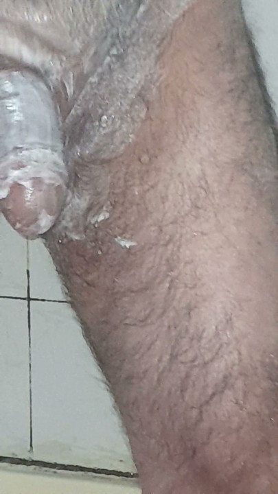 bisex couple ipne gay tras married couple matur I shaved my big hairy dick in the bathroom. I wanted to fuck the big… | Klip 1
