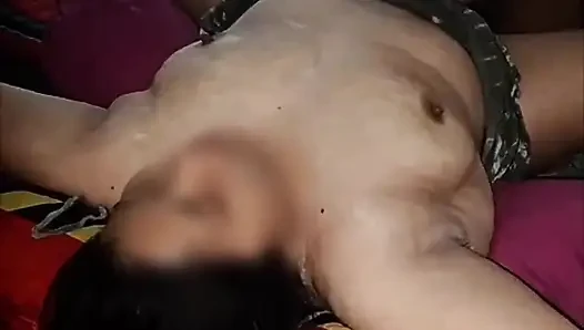 Masajdan sonra, bu dul kadın sikilmek istedi