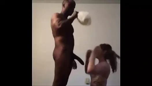 Beyaz kızlar ne dilediğine dikkat et (yüz sikişi)