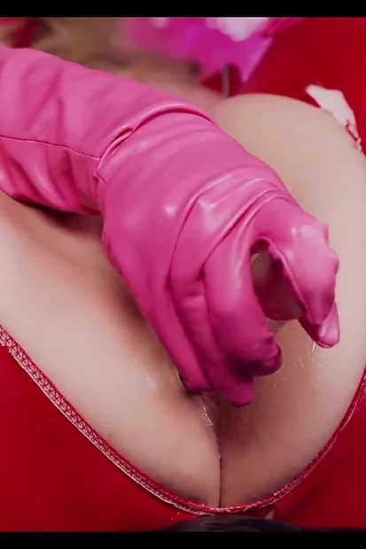 Персона 5. Тренируется с аналом. 4K