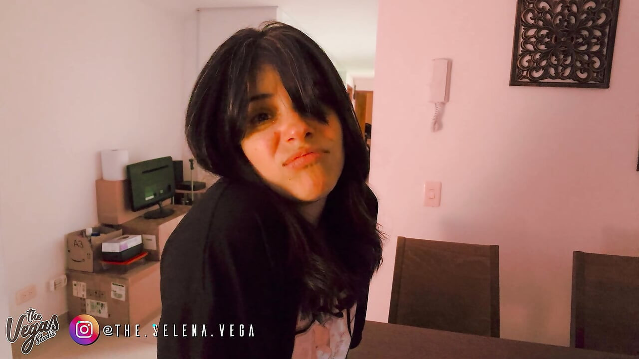 Anal söz tutuldu: sert anal derin gırtlak, oyuncak klitoris vızıltısı ve derin dölleme azdırma - selena vega gerçek amatör