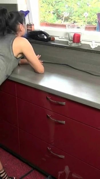 Незабываемый момент от "Труба Крафтмана лопает мою киску! РАЗРЫВ ТРУБЫ С СЮРПРИЗОМ"