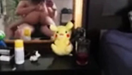 Rico aynanın önünde