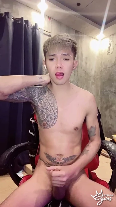 HORNY ASIAN INKED BOY TEASING, NIPPLE PLAY, MASTURBATING FOR HIS VIEWERS | Clip 1