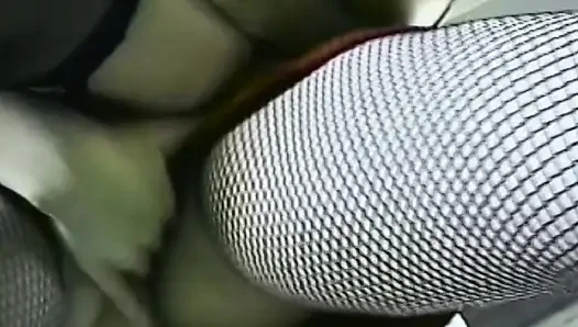 Baştan çıkarıcı esmer kızlar tutkuyla parmaklıyor ve şişe sikişiyor