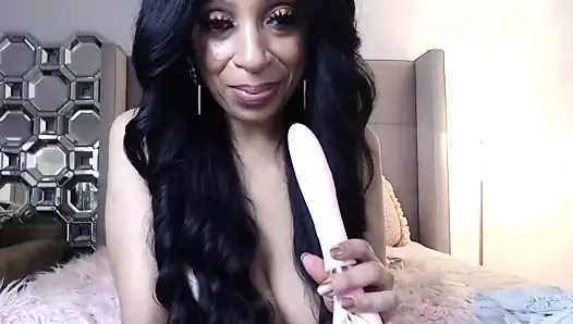 Egzotik siyah tanrıça arica ile yavaş şehvetli mastürbasyon