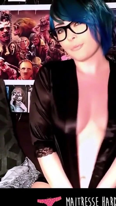 Vends-ta-culotte - güzel bir Fransız dominatrix ile dölünüzün ekspres tadımı | Klip 1