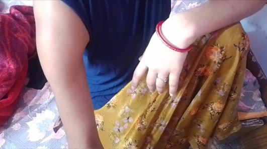 Sasur Ne Bahu Ko Akela Dekh Poocha Chudai Ke Liye (индийский дези секс)