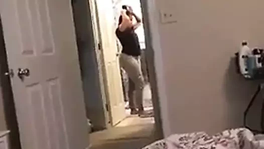 Çılgın seksi ve kıvrımlı genç açık tenli kız