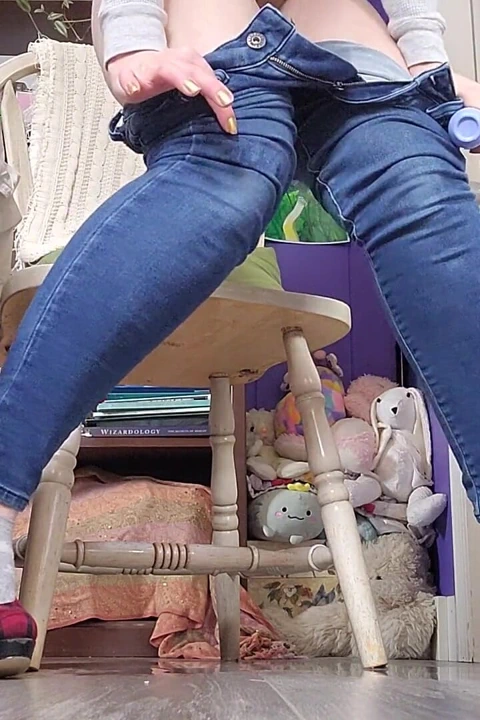 Hump in Heels and Jeans