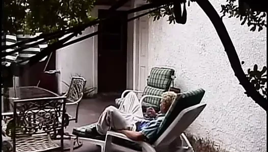 Yağlı genç ile güzel göğüsler sürmek çük sonra nuru masaj