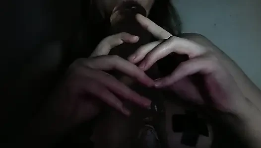 Gırtlağına kadar evcilleştirme oral seks uygulaması