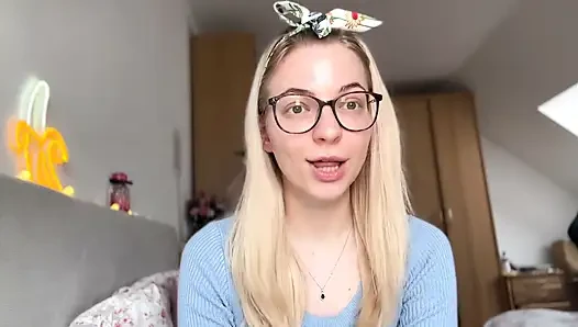 Onu 5329 dolardan ve yeni bir ysl çantasından boşalttim! (findom hikayesi)