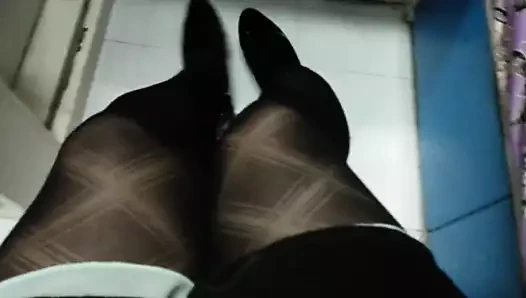 külotlu çorap teaser 12 ile siyah patent pompaları