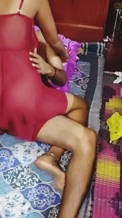 Desi orospu bütün gece için rezerve edildi. | Klip 2