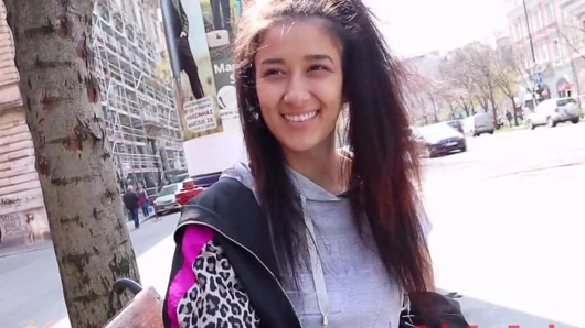 Büyük göğüslü kız için başka bir Creampie