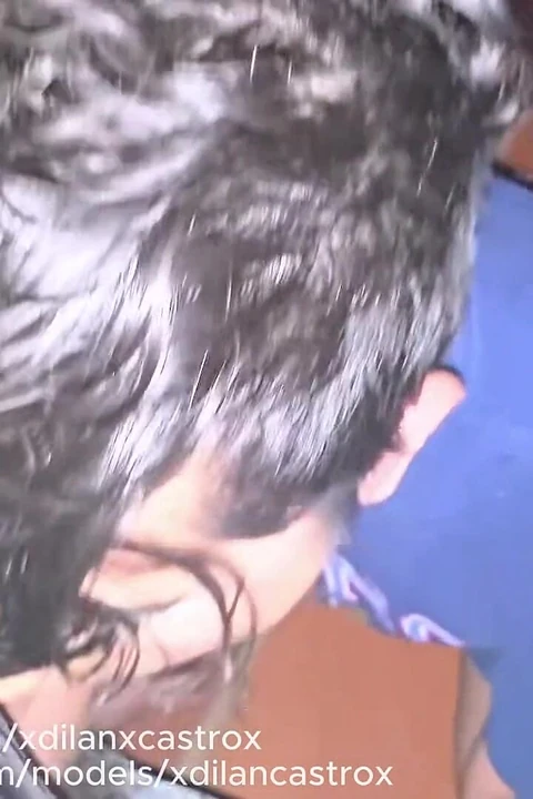 Halka Doğru Yolda Geziyor, Eşcinsel Twink Çiplak Seks Ve Içe Boşaliyor