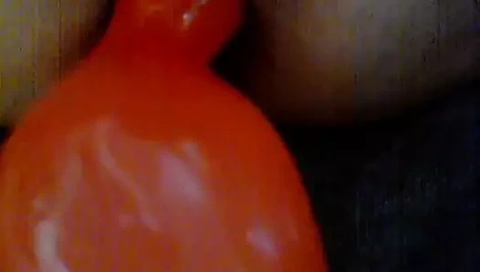 Einfach nur spielen an der Fotze