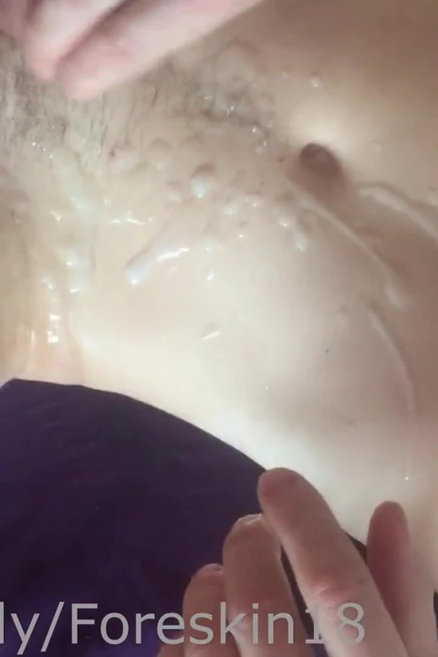 Mantıksız bir şekilde çok fazla sperm! Büyük yaraklardan çeşmeler ve sperm fışkıyor!