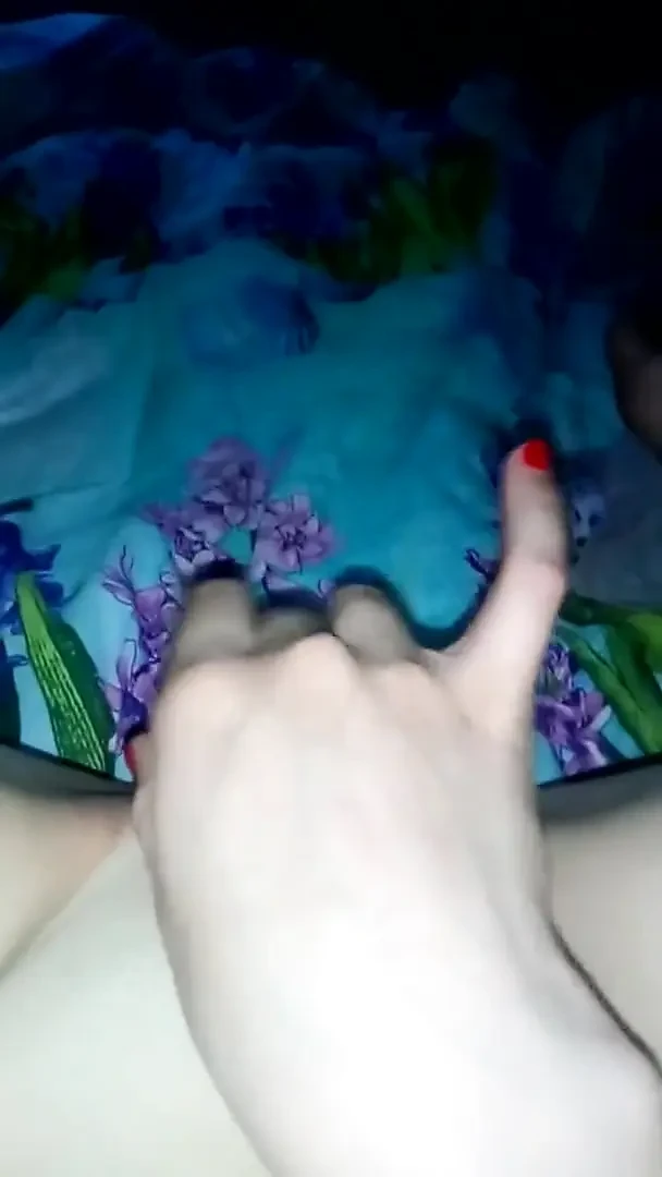 Ebeveynler uzaktayken biraz oynamış