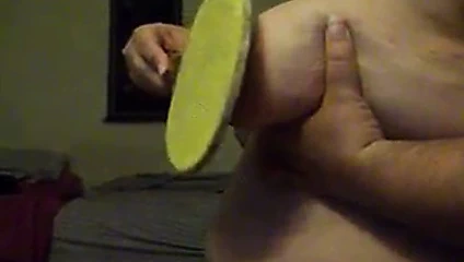 kendi memeyi kürek çekmek