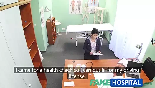 Fakehospital öğrencisinin alternatif samimi ödemesi var