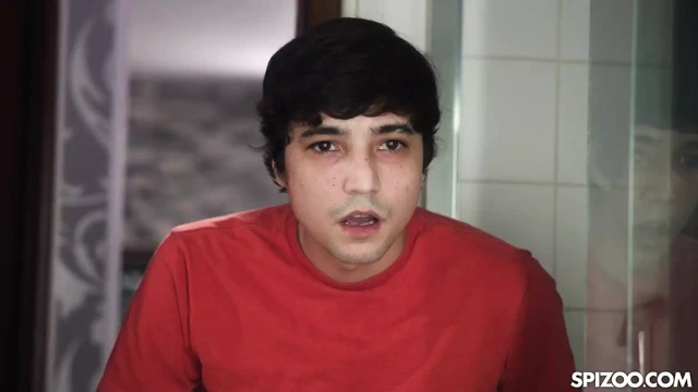 Ateşli sarışın Chloe Temple sert sert seks yapıyor