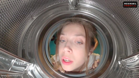 Yardım et, üvey kardeşim! sıkıştım!