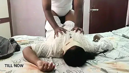 Evli kadın üvey erkek kardeşi tarafından amını parmaklıyor -6