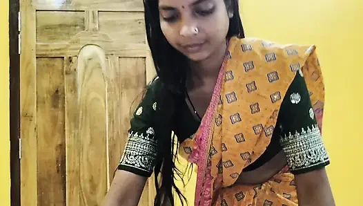 Hintli sevimli çift ilk gece balayında Hintçe sikişiyor