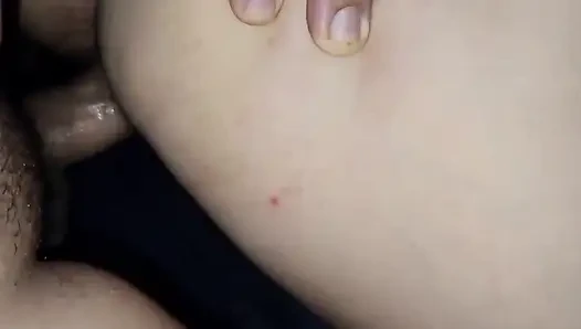 Xxx ev yapımı, amatör sevgilimin kıyafetlerini çıkarıyorum