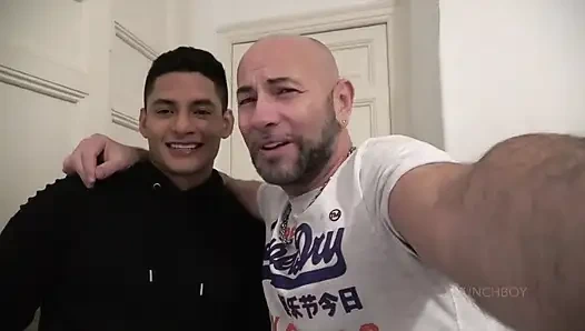 Santiago Rmoantik tarafından korunmasız sikiliyor