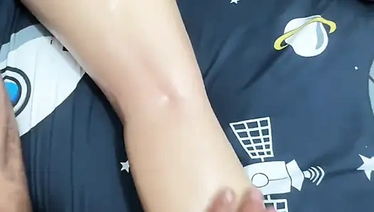 Bir Adam Ben Uyurken Penisini Vajinama Soktu.